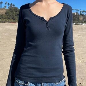 Brandy Melville Zelly Long sleeve